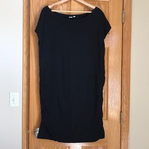 Gap Boatneck, cap sleeve maternity dress